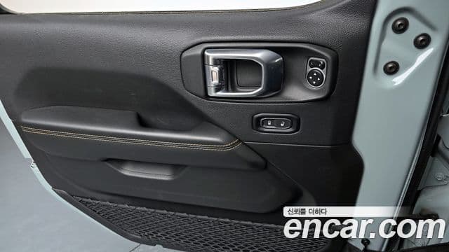 Jeep Wrangler 2024 — Photo 31/34
