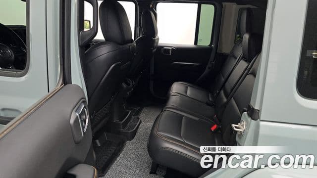 Jeep Wrangler 2024 — Photo 14/34