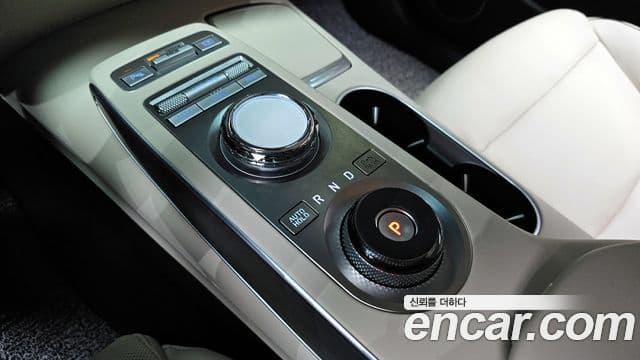 Genesis GV70 2024 — Şəkil 9/20