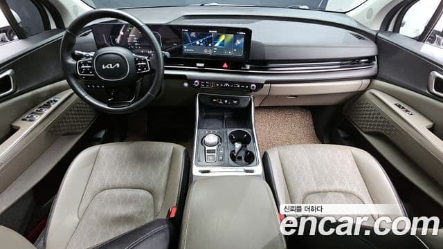 Kia Carnival 2024 — Şəkil 7/20