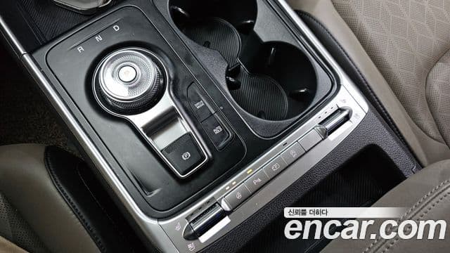 Kia Carnival 2024 — Şəkil 9/20
