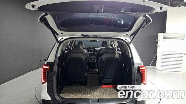 Kia Carnival 2024 — Şəkil 20/20