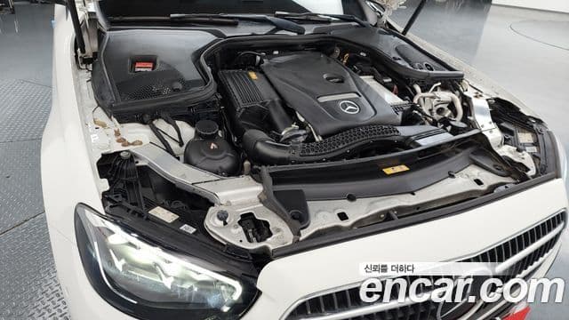 Mercedes-Benz E-Class 2021 — фото 6 из 20