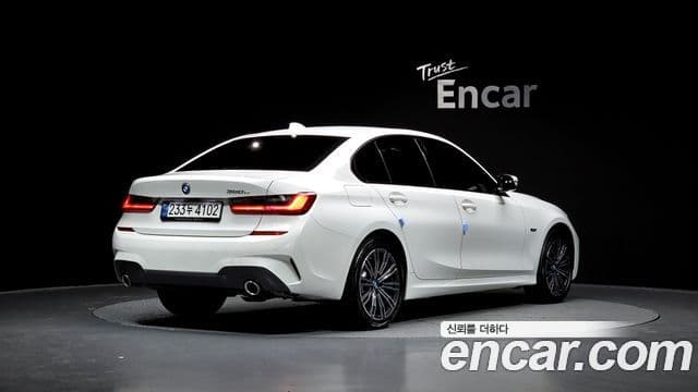 BMW 3 Series 2022 — Şəkil 2/20