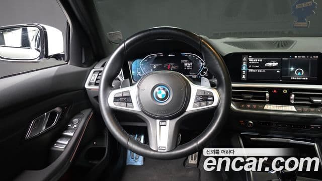 BMW 3 Series 2022 — Şəkil 13/20