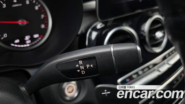 Mercedes-Benz C-Class 2019 — Şəkil 9/20