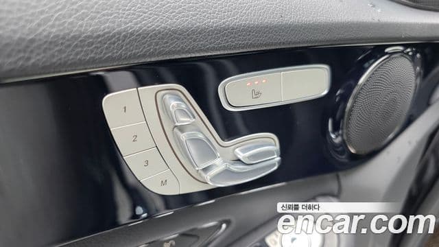 Mercedes-Benz C-Class 2019 — Şəkil 16/20