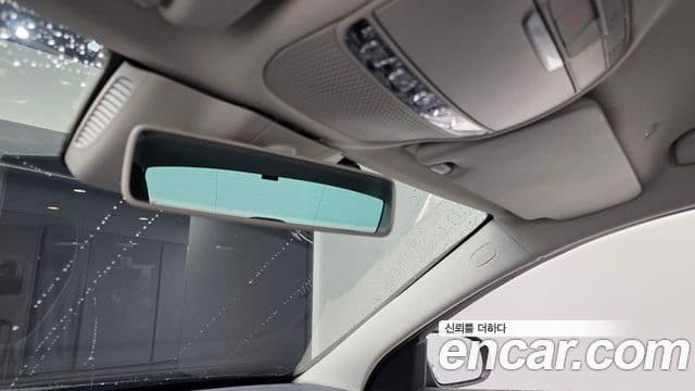 Mercedes-Benz C-Class 2019 — Şəkil 19/20
