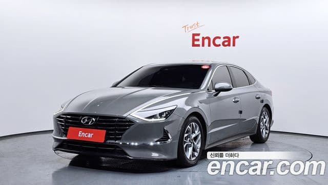 Hyundai Sonata 2019 — Фото 1/20