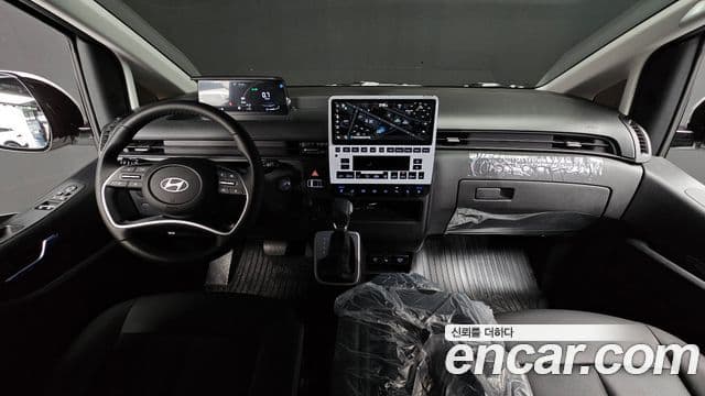 Hyundai Staria 2025 — ფოტო 7/20