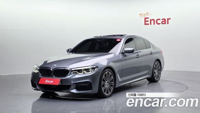 BMW 5 Series 2019 — ფოტო 1/20