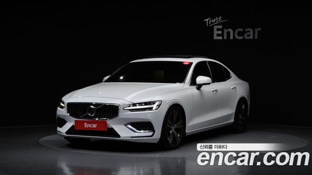 Volvo S60 2021 — Şəkil 1/20
