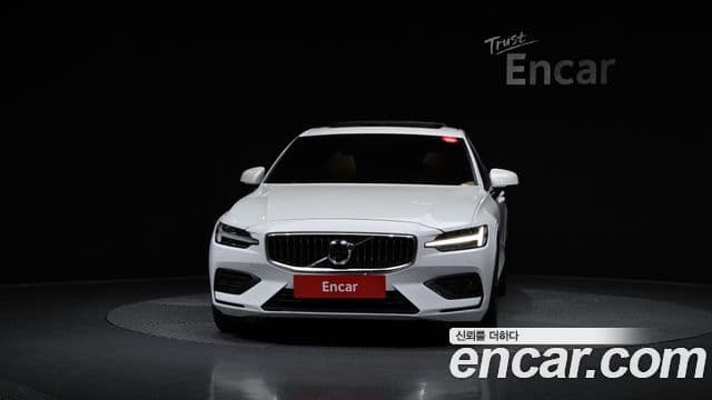 Volvo S60 2021 — Şəkil 3/20