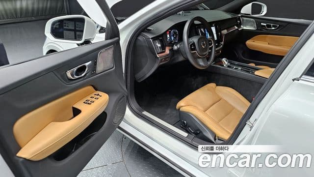 Volvo S60 2021 — Şəkil 11/20