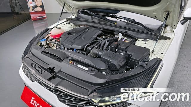 Kia K5 2021 — ფოტო 13/20