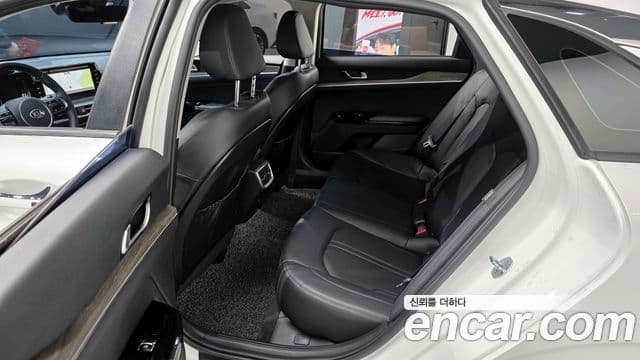 Kia K5 2021 — ფოტო 11/20