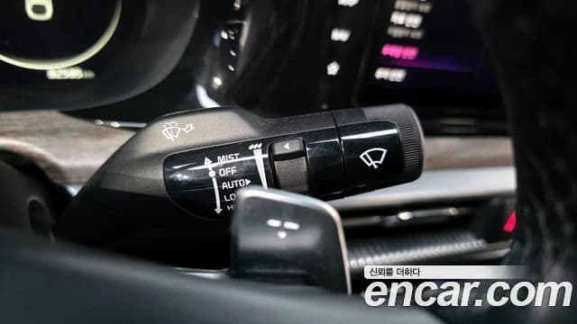 Kia K5 2021 — ფოტო 17/20