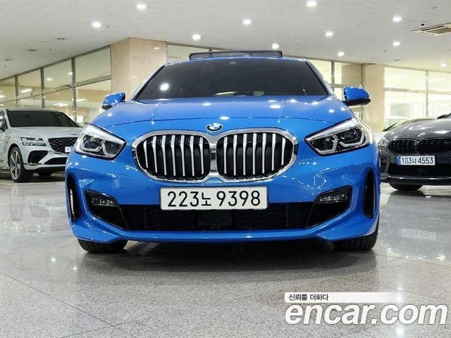 BMW 1 Series 2023 — Photo 13/20