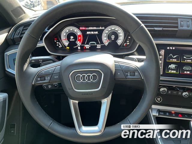 Audi Q3 2025 — Photo 6/17