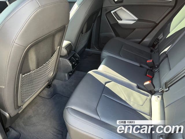 Audi Q3 2025 — Photo 2/17