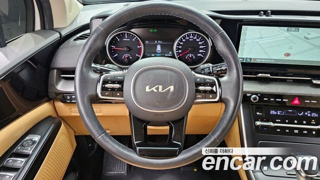 Kia Carnival 2021 — Фото 13/20