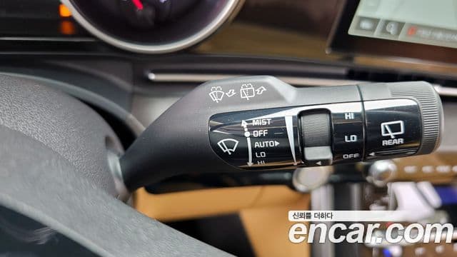 Kia Carnival 2021 — Фото 16/20
