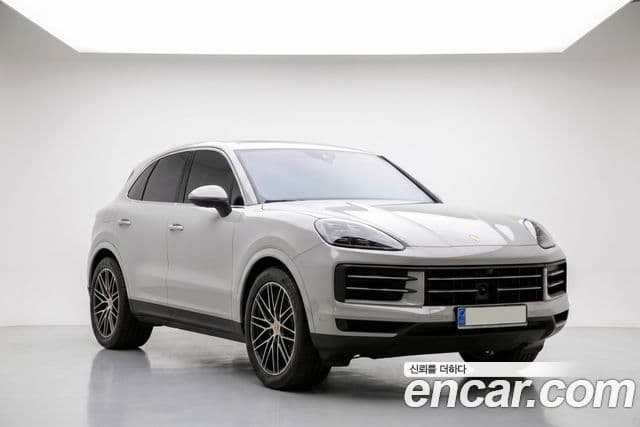 Porsche Cayenne 2023 — Photo 1/20