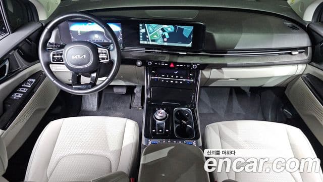 Kia Carnival 2022 — ფოტო 7/20