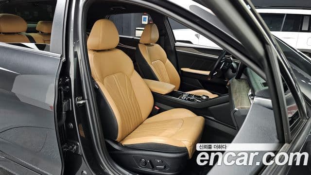 Kia K5 2022 — фото 10 из 20