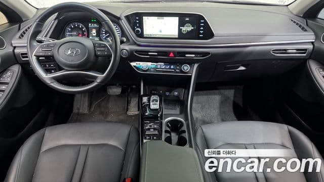 Hyundai Sonata Hybrid 2022 — Photo 11/20