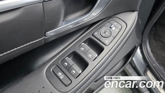 Hyundai Sonata Hybrid 2022 — Photo 2/20