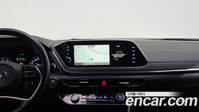 Hyundai Sonata Hybrid 2022 — Photo 4/20