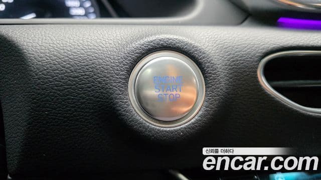 Hyundai Sonata Hybrid 2022 — Photo 17/20
