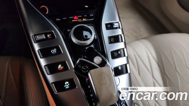 Mercedes-Benz AMG GT 2020 — ფოტო 9/20