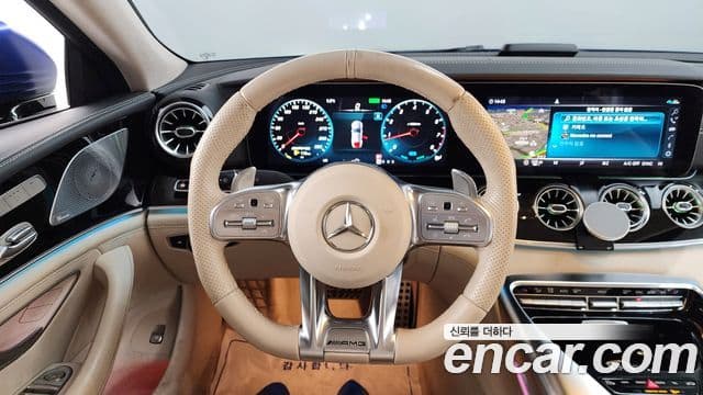 Mercedes-Benz AMG GT 2020 — ფოტო 13/20