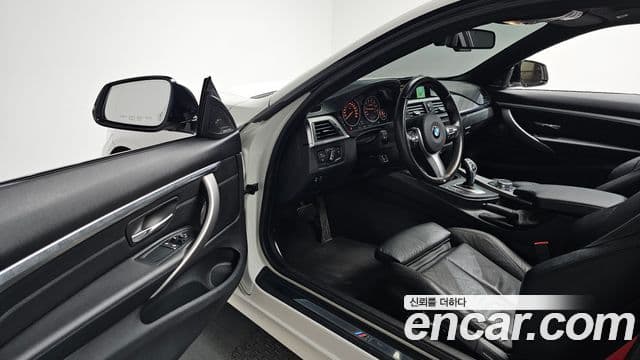 BMW 4 Series 2018 — Şəkil 1/21