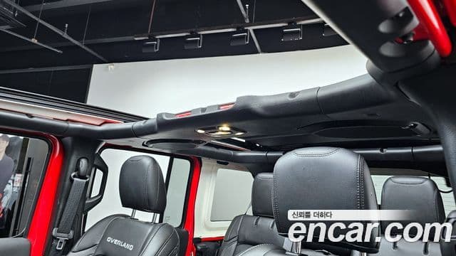 Jeep Wrangler 2022 — Şəkil 18/20