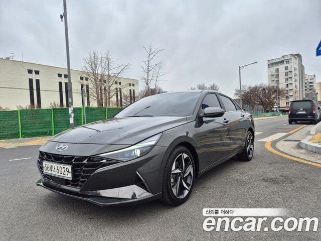 Hyundai The New Avante Hybrid 2020 — Photo 5/20