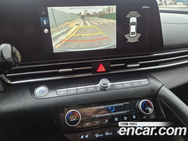 Hyundai The New Avante Hybrid 2020 — Photo 10/20