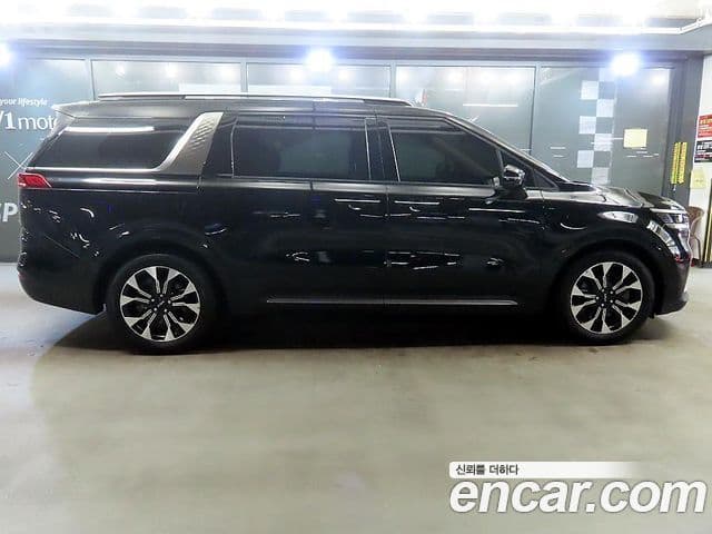 Kia Carnival 2022 — Şəkil 19/20