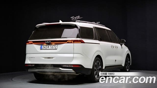 Kia Carnival 2023 — Şəkil 2/20