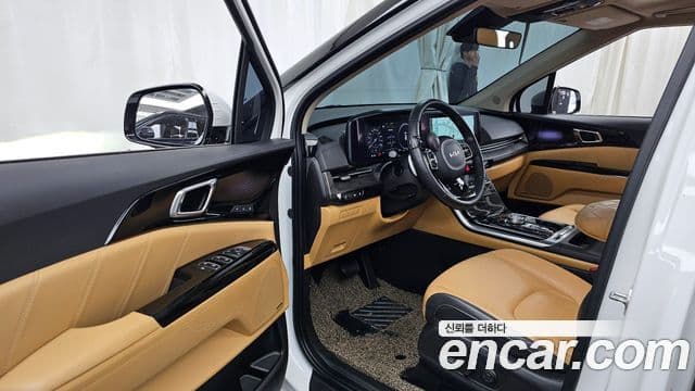 Kia Carnival 2023 — Şəkil 10/20