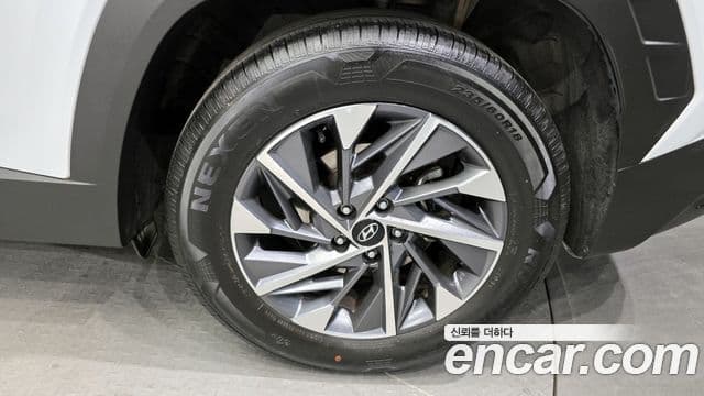 Hyundai Tucson Hybrid 2022 — ფოტო 7/20