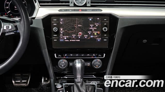 Volkswagen Arteon 2019 — Şəkil 14/20