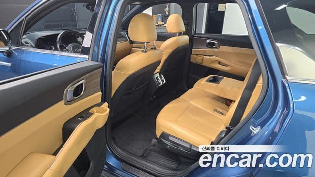 Kia Sorento 2021 — Photo 1/20