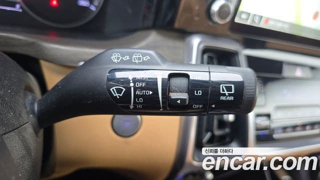 Kia Sorento 2021 — Photo 8/20