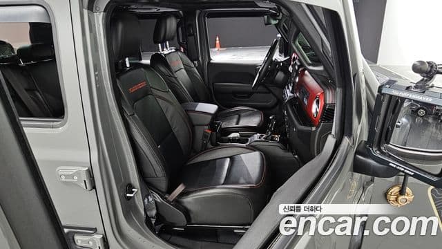 Jeep Gladiator 2022 — Şəkil 13/20