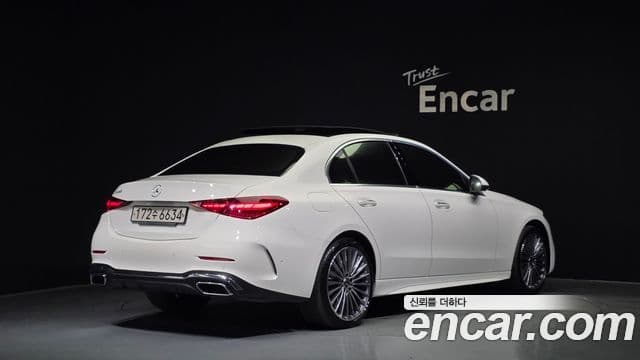 Mercedes-Benz C-Class 2022 — ფოტო 2/20