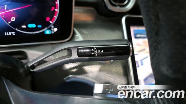Mercedes-Benz C-Class 2022 — ფოტო 9/20