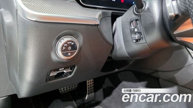 Mercedes-Benz C-Class 2022 — ფოტო 14/20